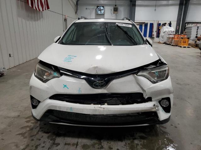 2017 TOYOTA RAV4 XLE JTMWFREV4HD102388