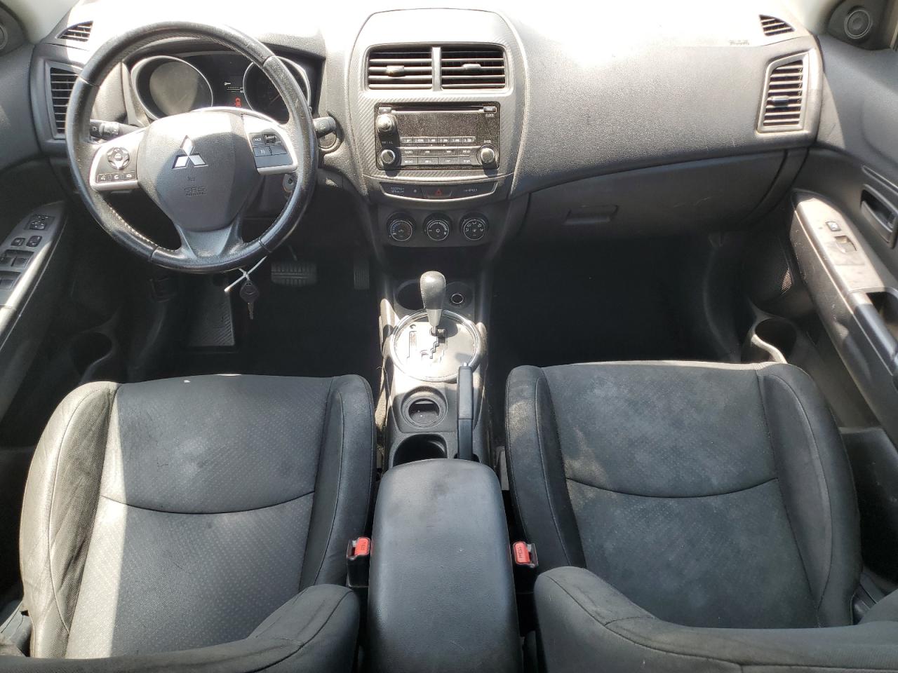 MITSUBISHI OUTLANDER ES