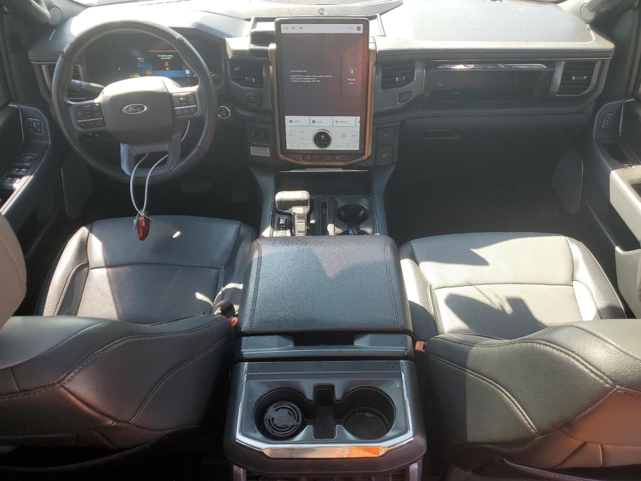 FORD F-150 LIGHTNING PRO