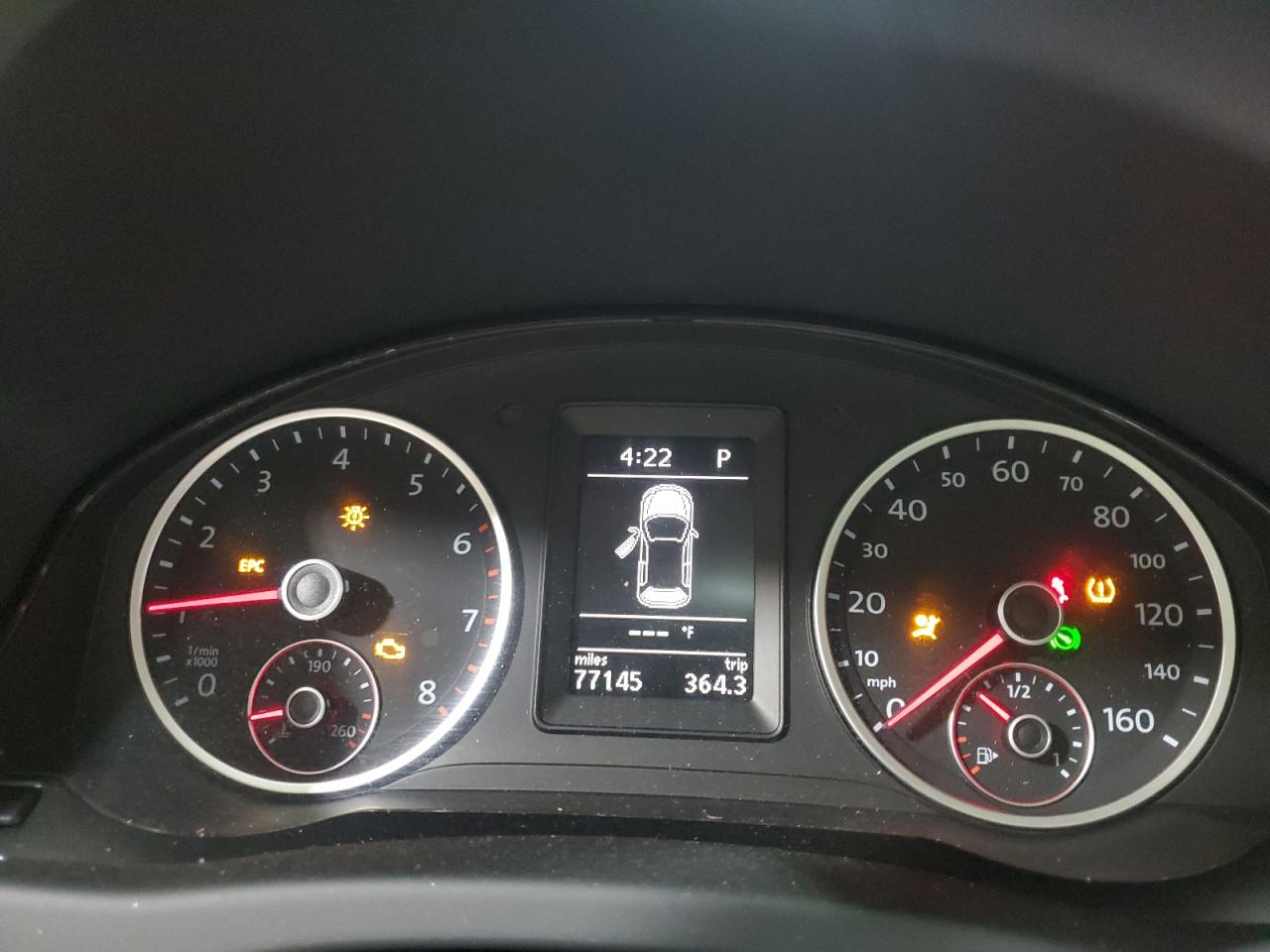 Volkswagen Tiguan s 2011