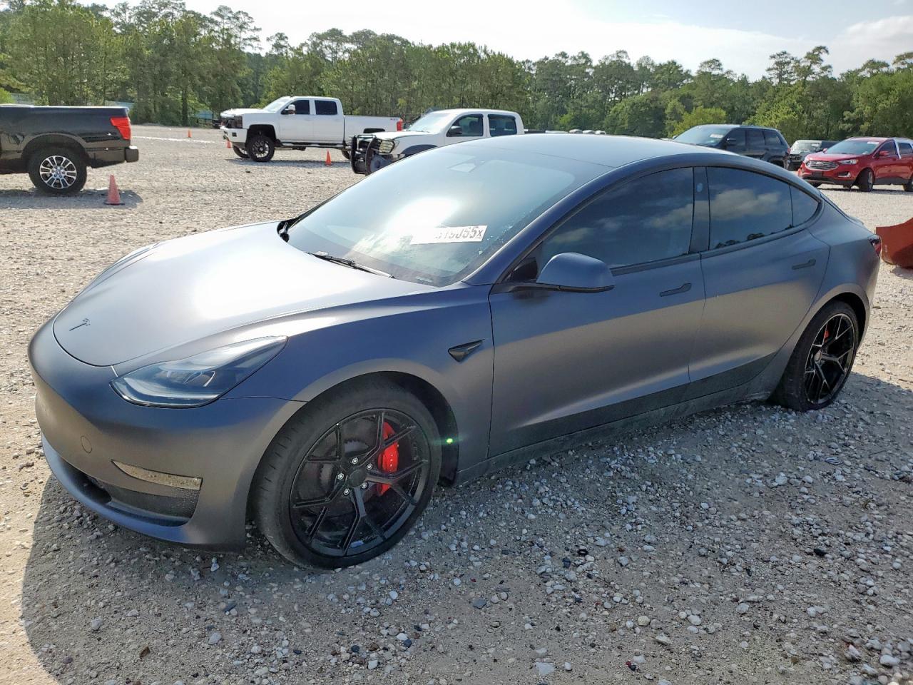 TESLA MODEL 3