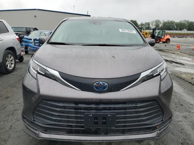 2021 TOYOTA SIENNA LE 5TDKRKEC9MS025138