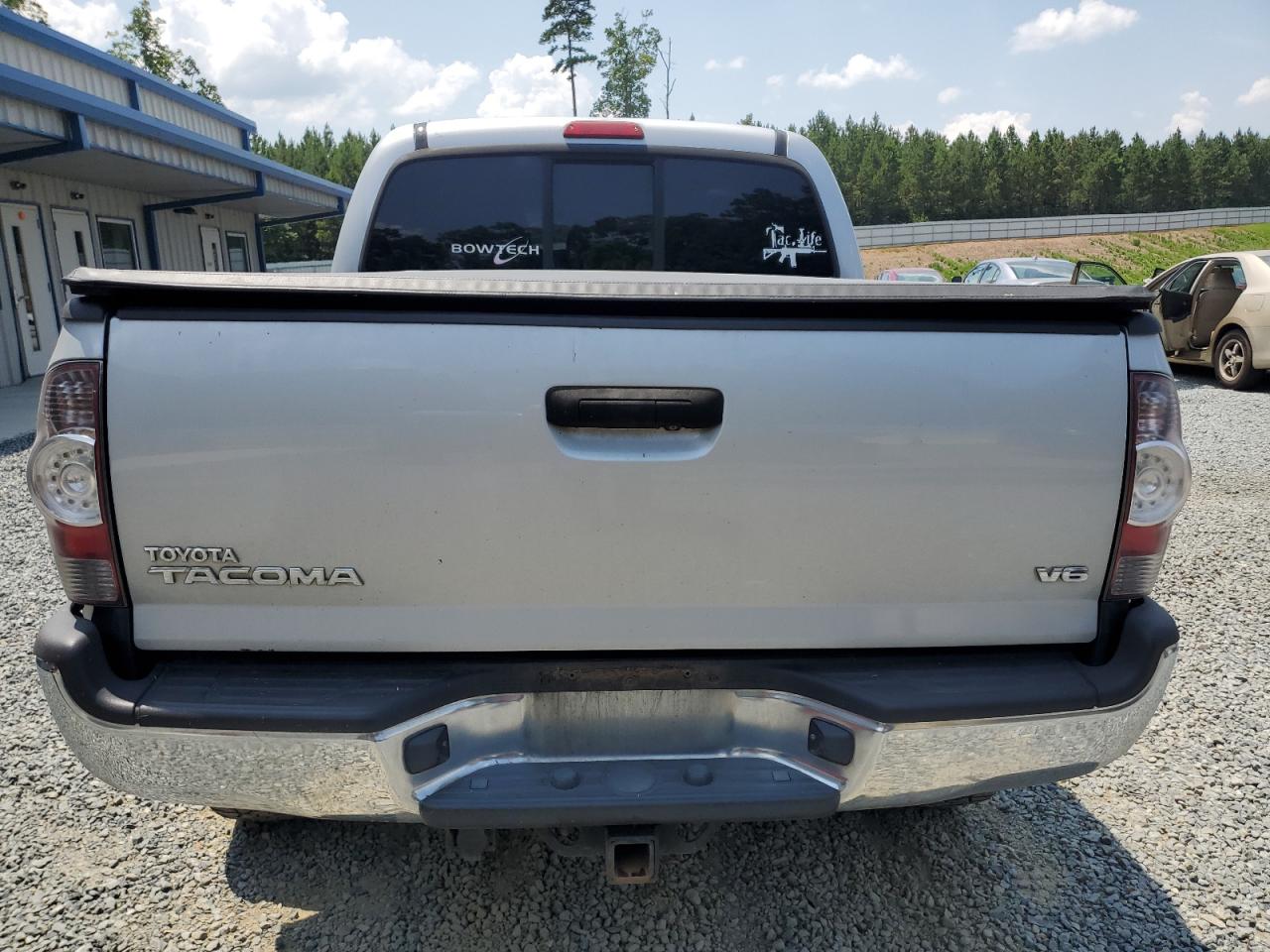 TOYOTA TACOMA DOUBLE CAB