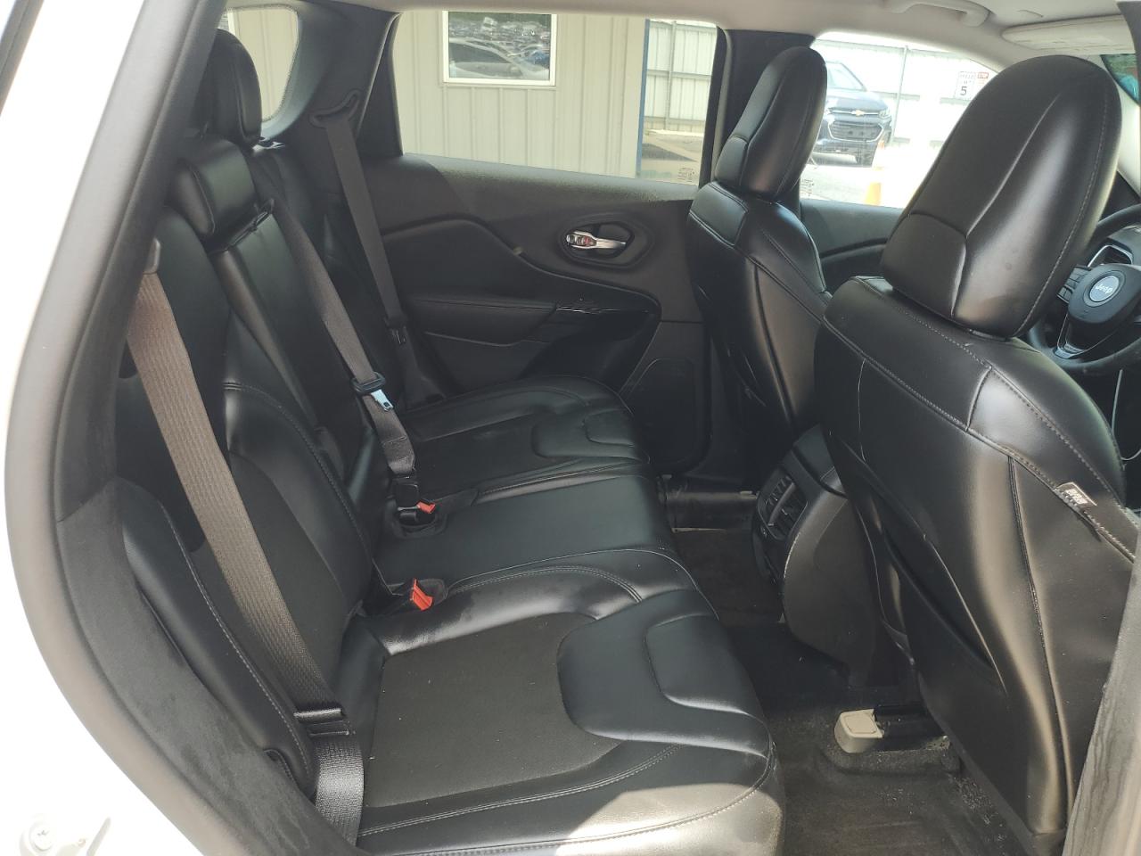 JEEP GRAND CHEROKEE LATITUDE PLUS