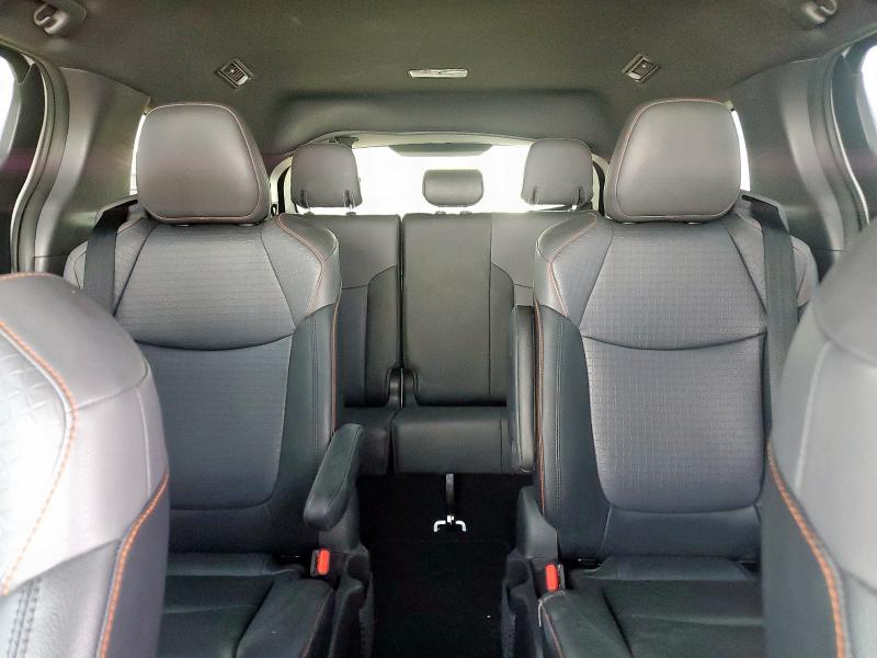 2021 TOYOTA SIENNA XSE 5TDDRKECXMS011869