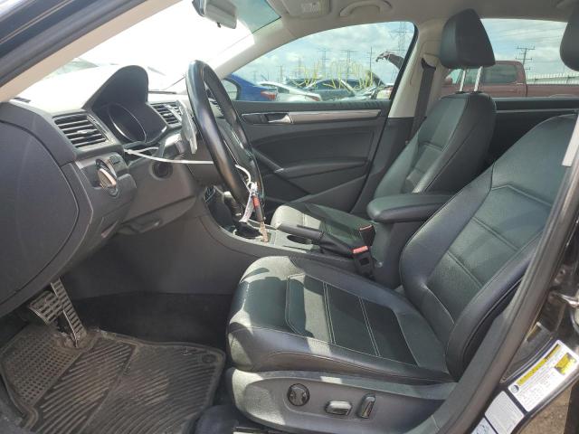 2017 VOLKSWAGEN PASSAT R-L 1VWDT7A36HC017483