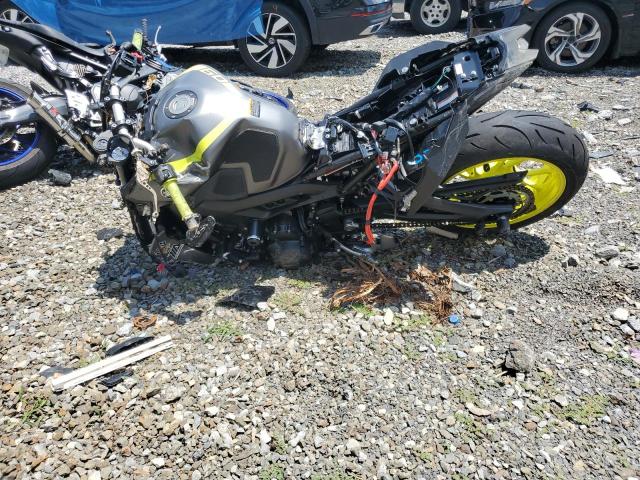 YAMAHA MT09 2018 two tone  gas JYARN53E4JA002922 photo #4