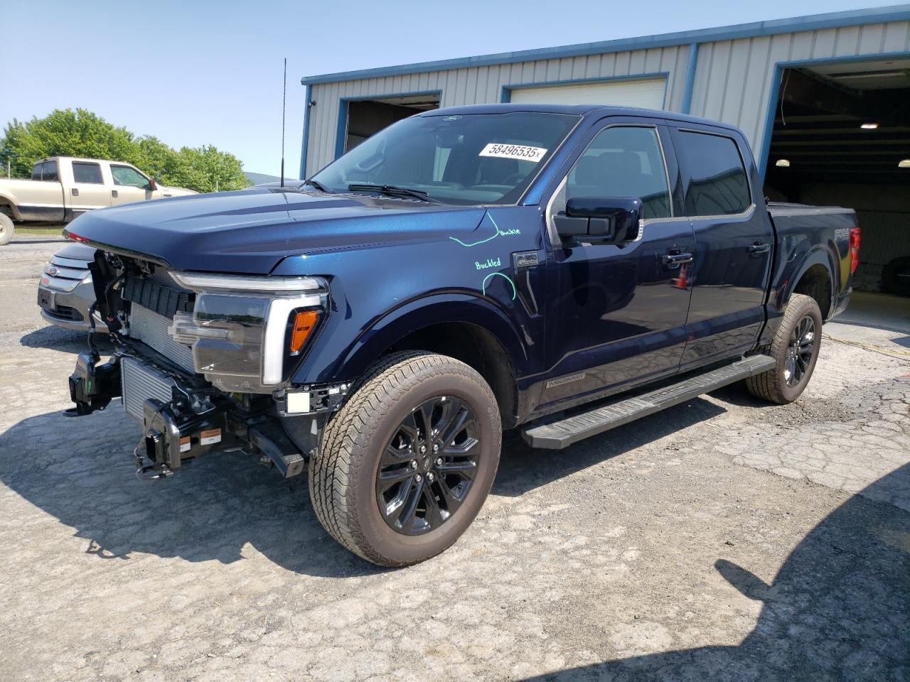 FORD F-150 LARIAT
