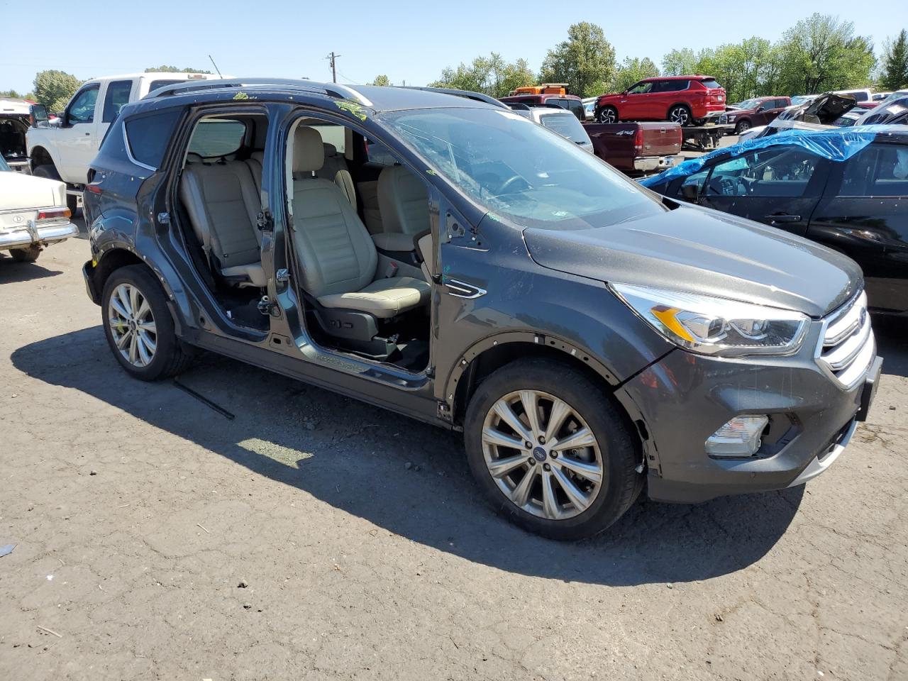 FORD ESCAPE TITANIUM