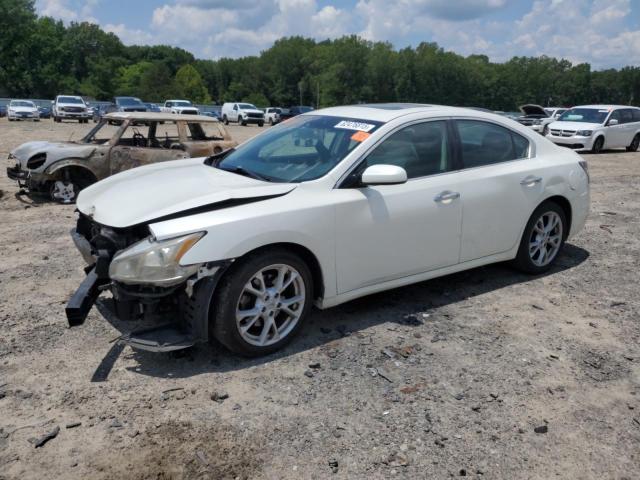 NISSAN MAXIMA S