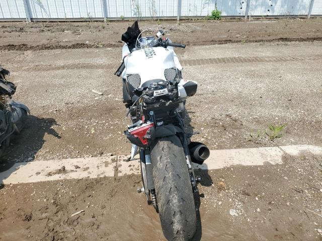 2023 SUZUKI GSX-R600 JS1GN7FA6P7100320