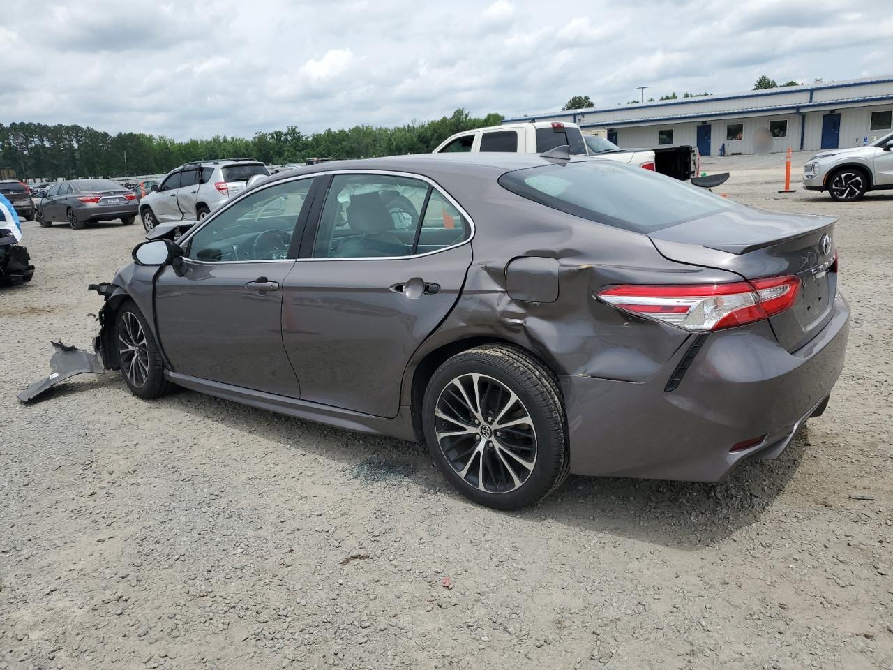 TOYOTA CAMRY L