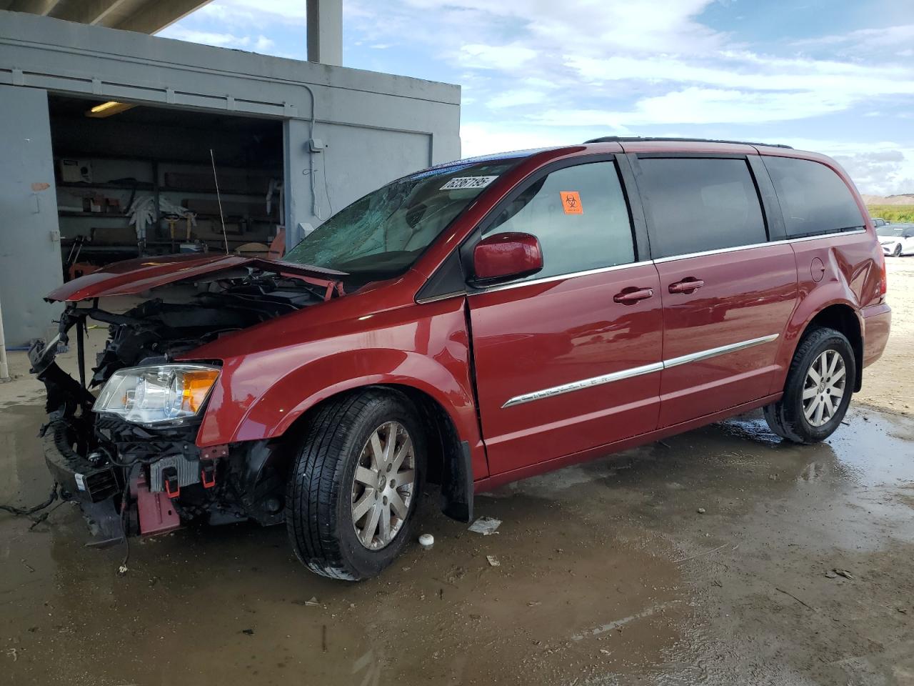 CHRYSLER TOWN & COUNTRY TOURING