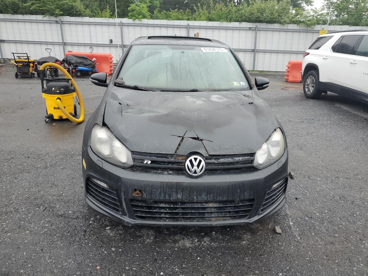 VOLKSWAGEN GOLF R