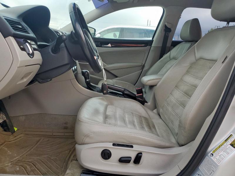 2015 VOLKSWAGEN PASSAT SEL 1VWCM7A36FC117203