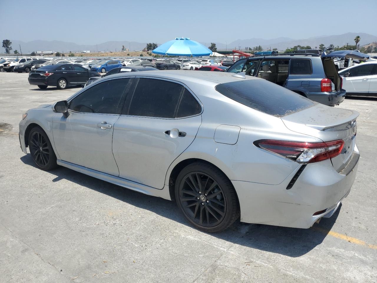 TOYOTA CAMRY XSE