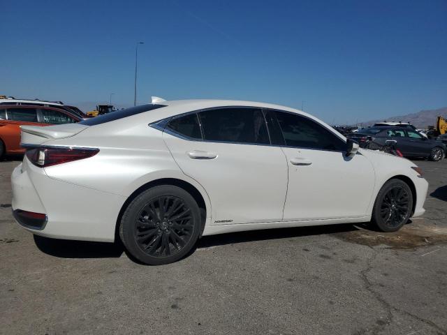 Vin: 58ad21b10lu007586, lot: 60130325, lexus es300 300h 20203