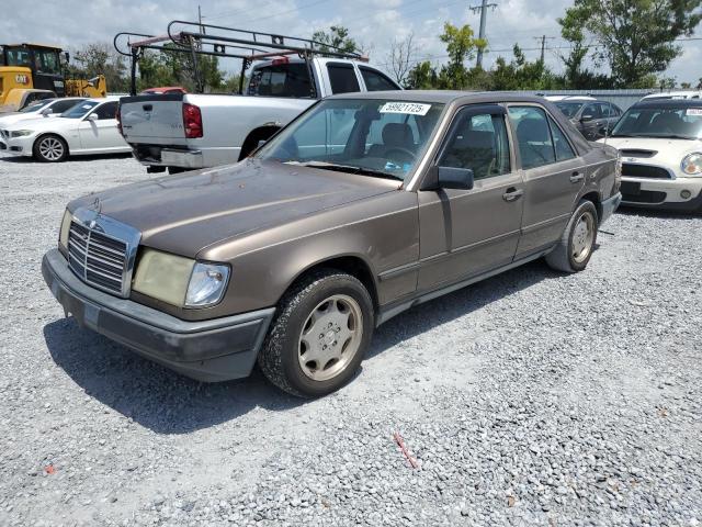 MERCEDES-BENZ 260 E