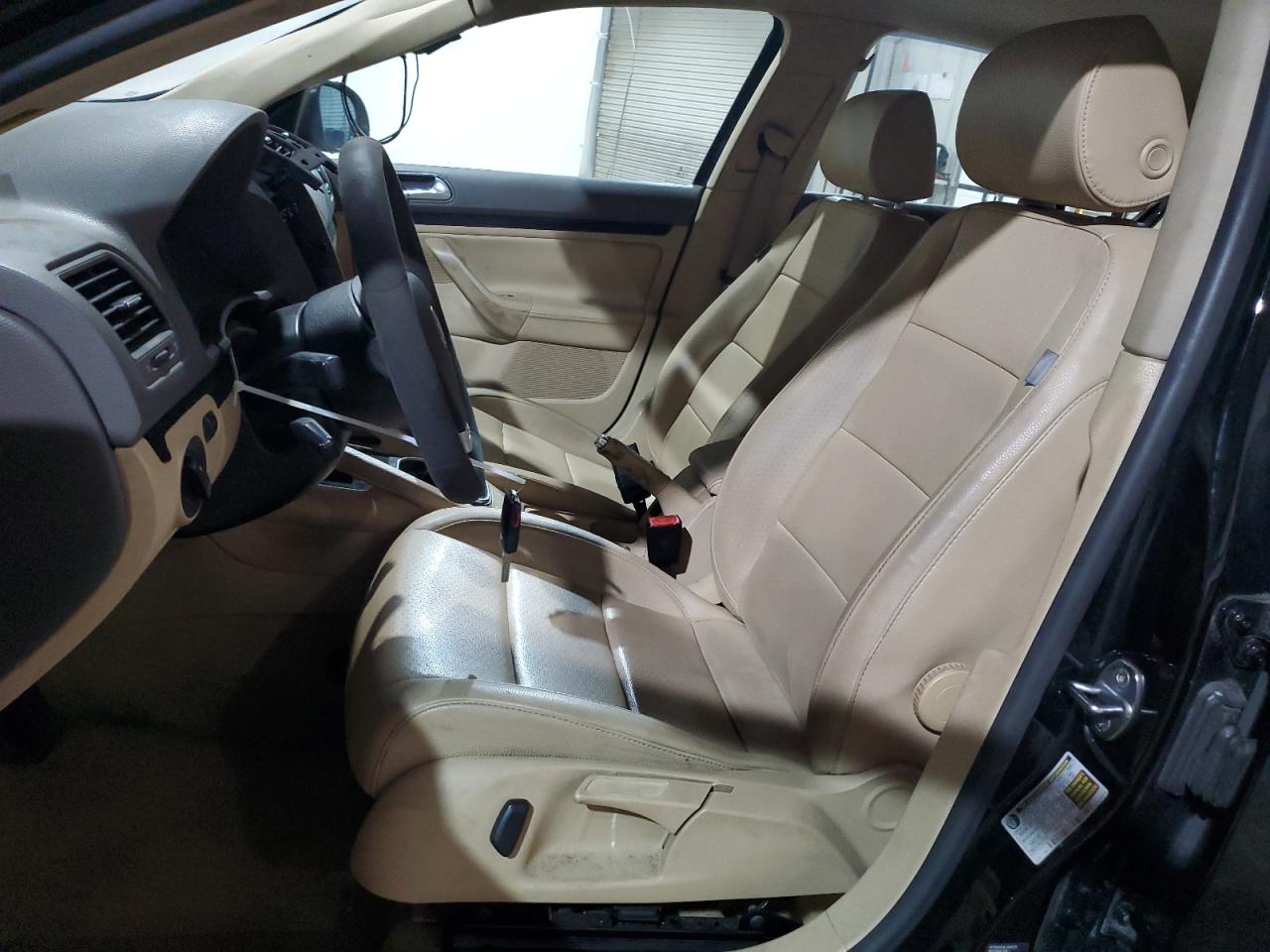 Lot #3200081180 2006 VOLKSWAGEN JETTA 2.0T