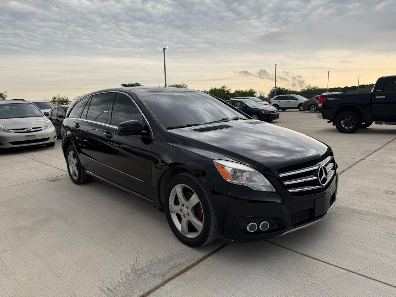 MERCEDES-BENZ R-CLASS 350 4MATIC