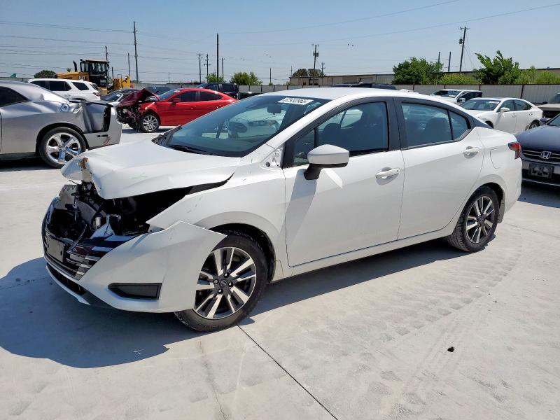 NISSAN VERSA SV