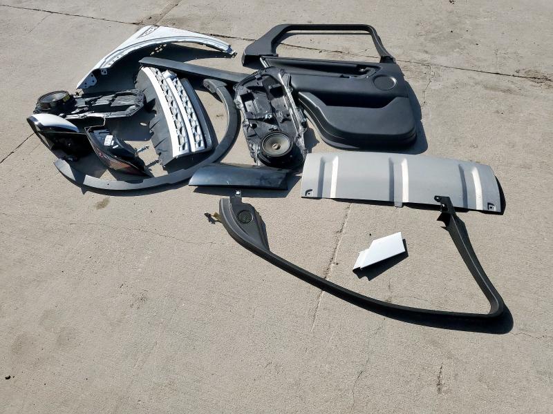 2019 LAND ROVER DISCOVERY SALCR2FX4KH807072