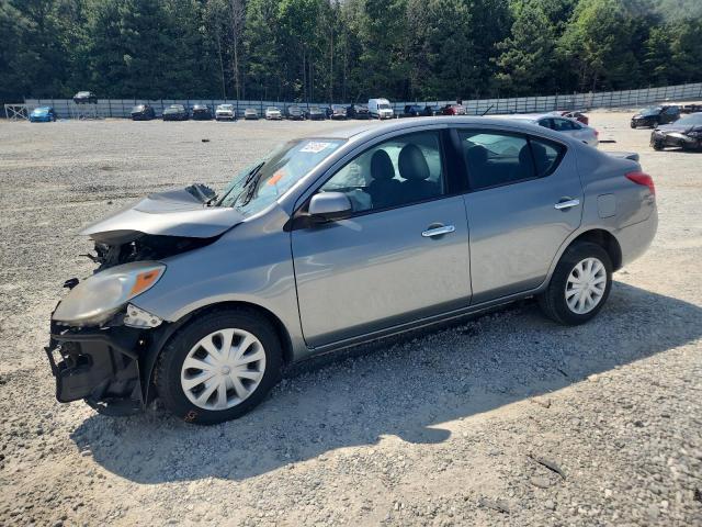 NISSAN VERSA S