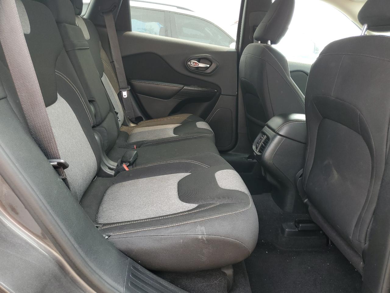 JEEP GRAND CHEROKEE LATITUDE