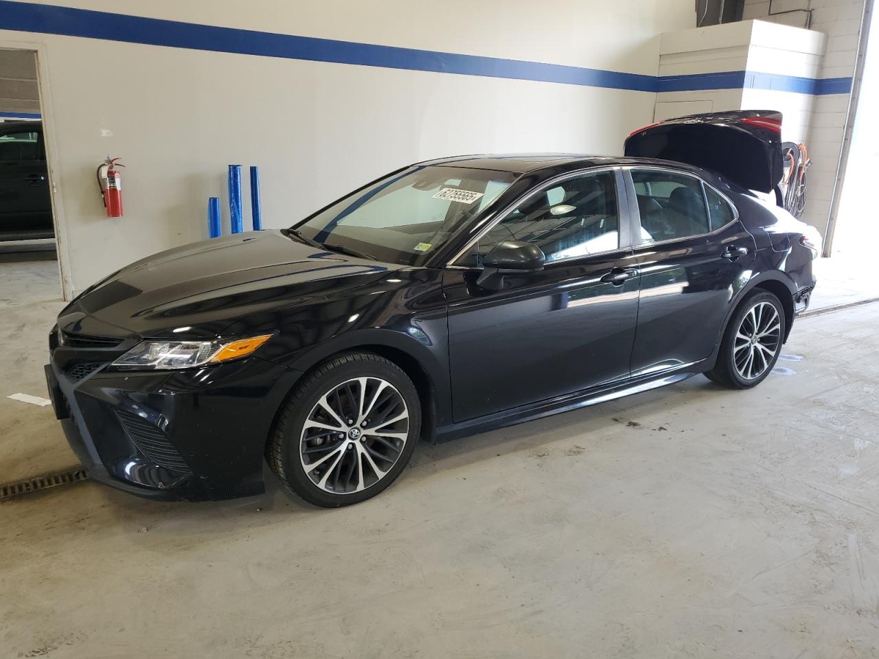 TOYOTA CAMRY L