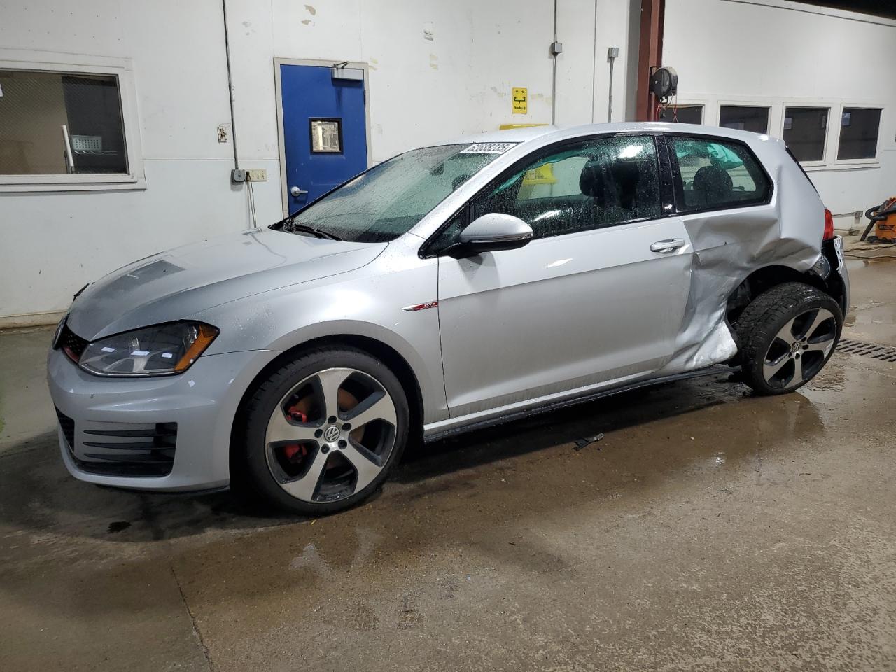VOLKSWAGEN GOLF GTI