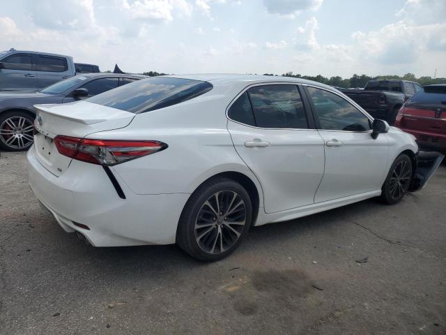 2018 TOYOTA CAMRY L - JTNB11HK4J3019700