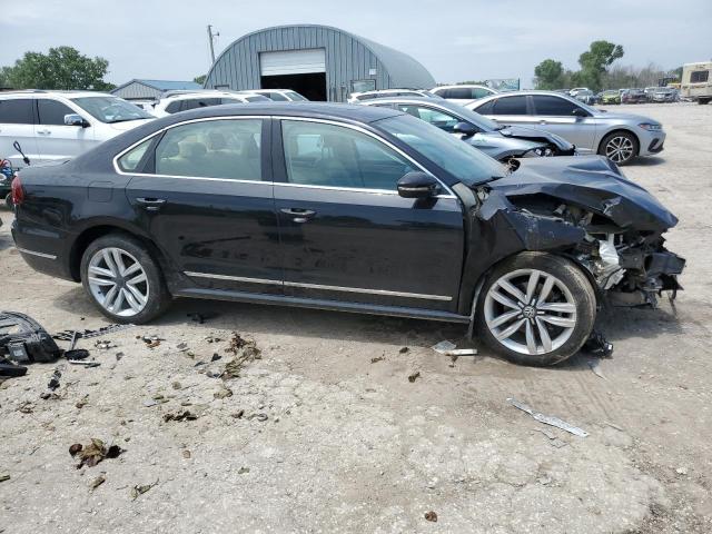 2017 VOLKSWAGEN PASSAT SEL 1VWCT7A37HC079678