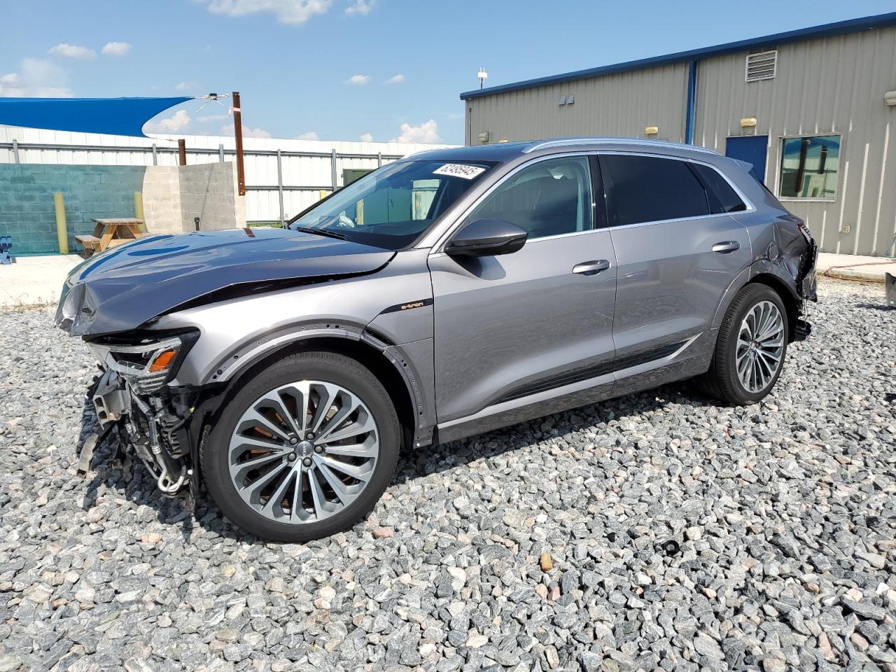 AUDI E-TRON PRESTIGE