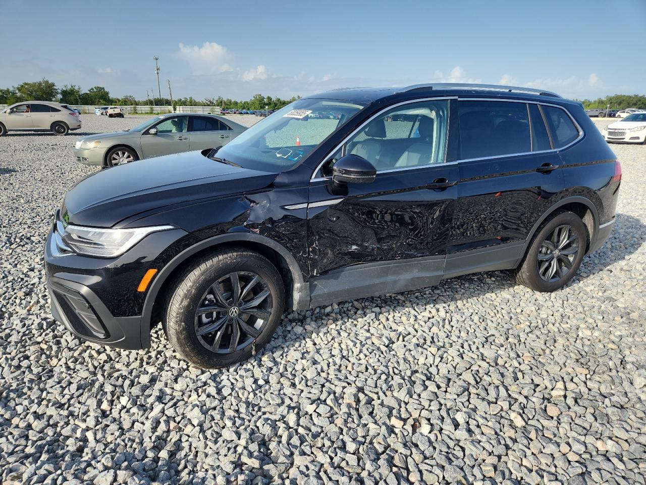 VOLKSWAGEN TIGUAN SE