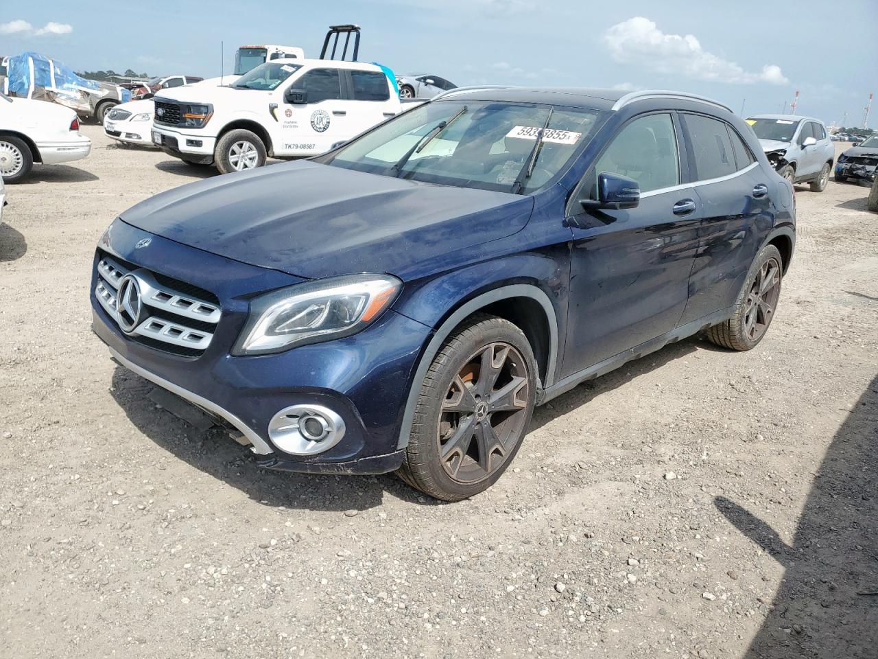  Salvage Mercedes-Benz GLA