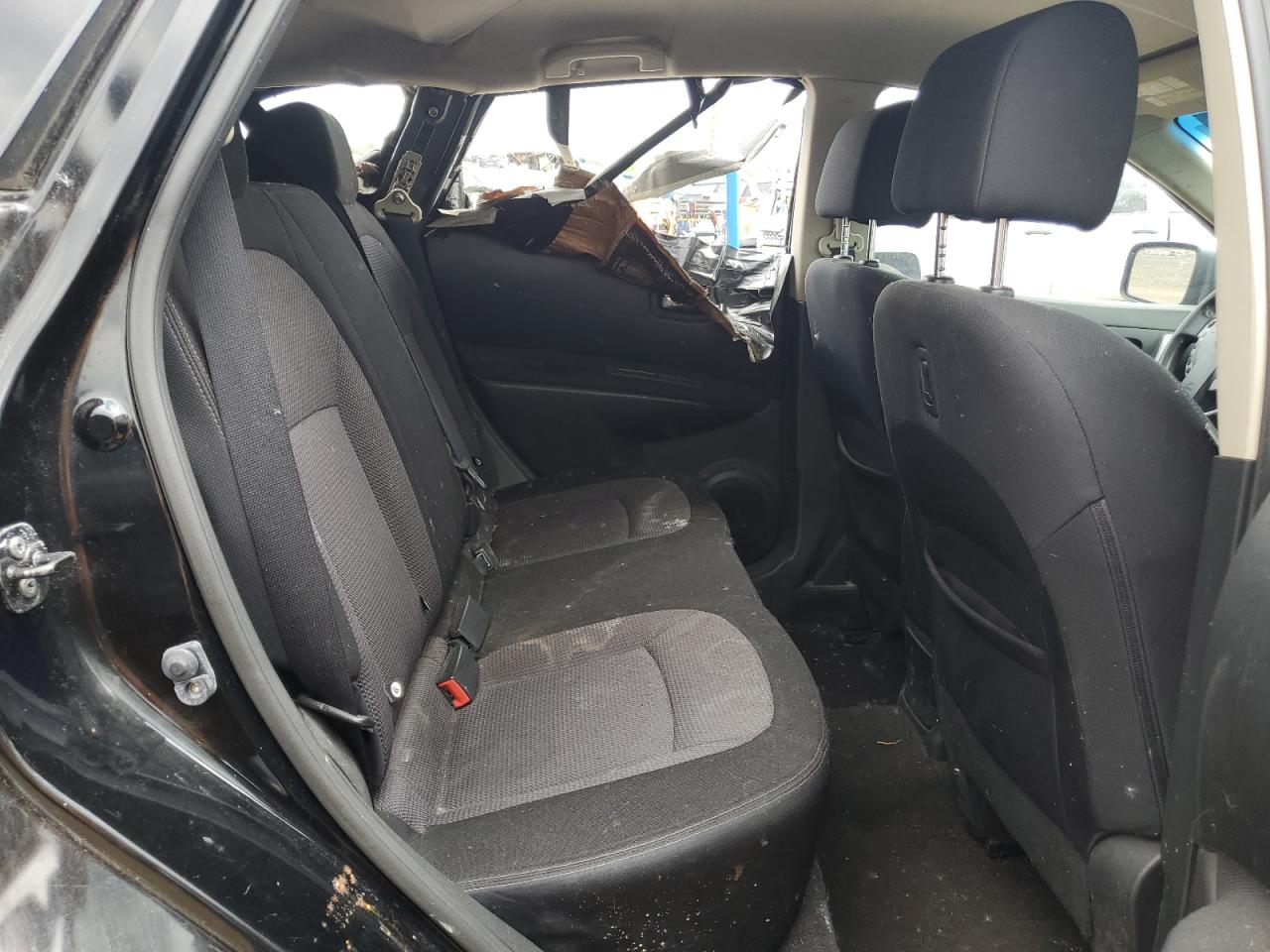 Nissan Rogue s 2012