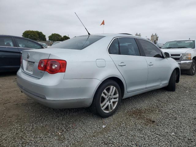 VOLKSWAGEN JETTA WOLF 2007 silver  gas 3VWEF71K57M138599 photo #4