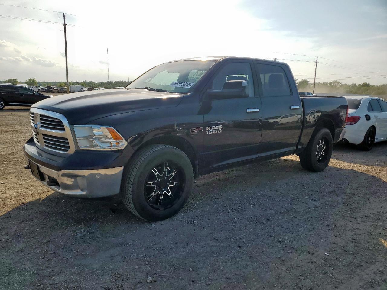 RAM 1500 SLT