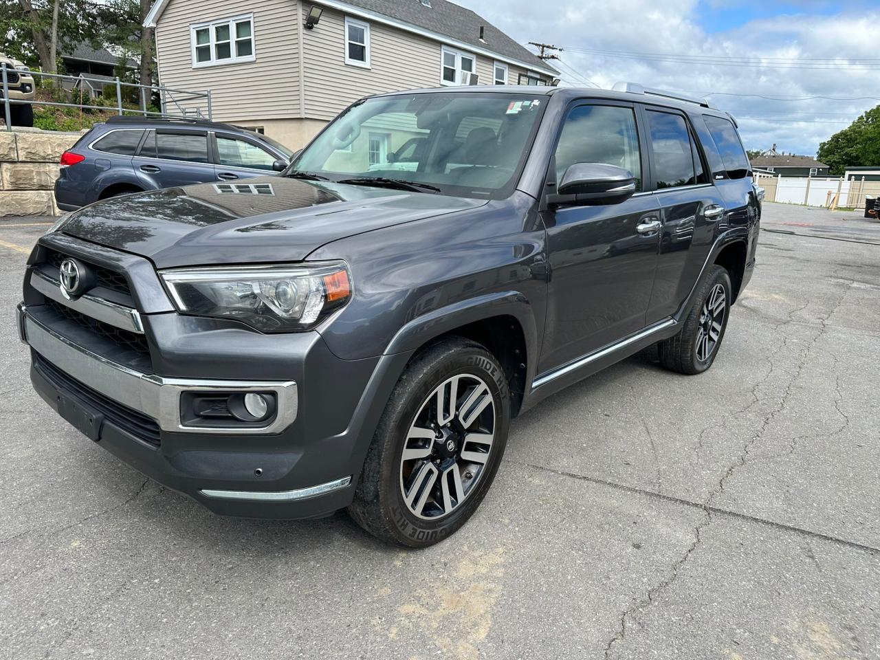 TOYOTA 4RUNNER SR5/SR5 PREMIUM