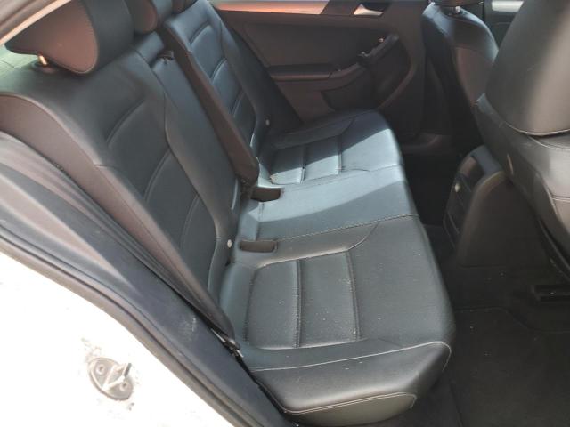 2018 VOLKSWAGEN JETTA SE 3VWDB7AJXJM207504