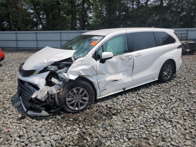 TOYOTA SIENNA LE