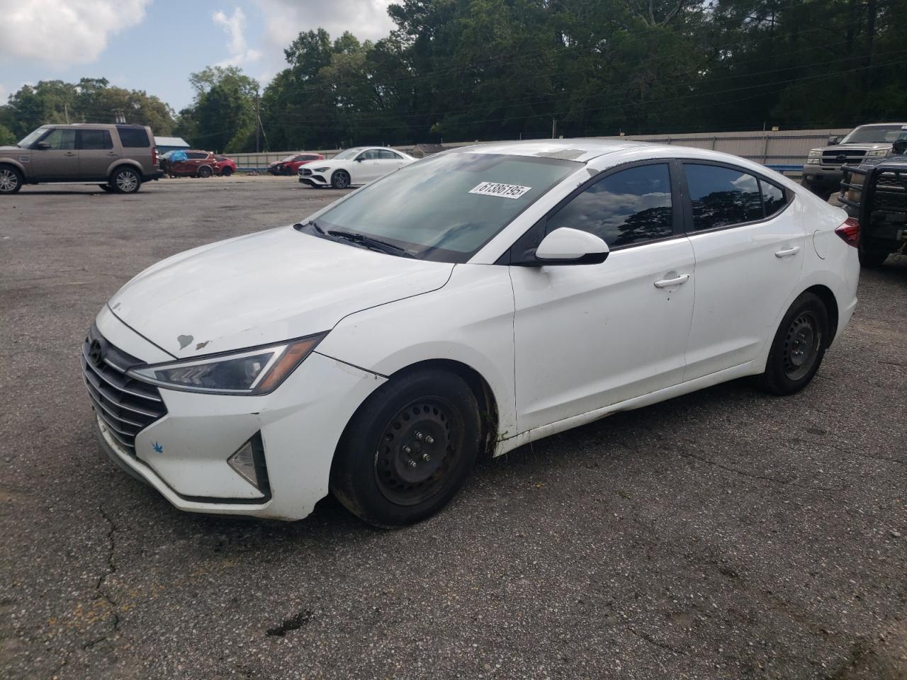 HYUNDAI ELANTRA SE