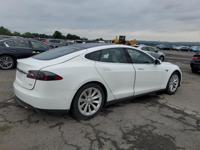 2016 TESLA MODEL S 5YJSA1E26GF133699
