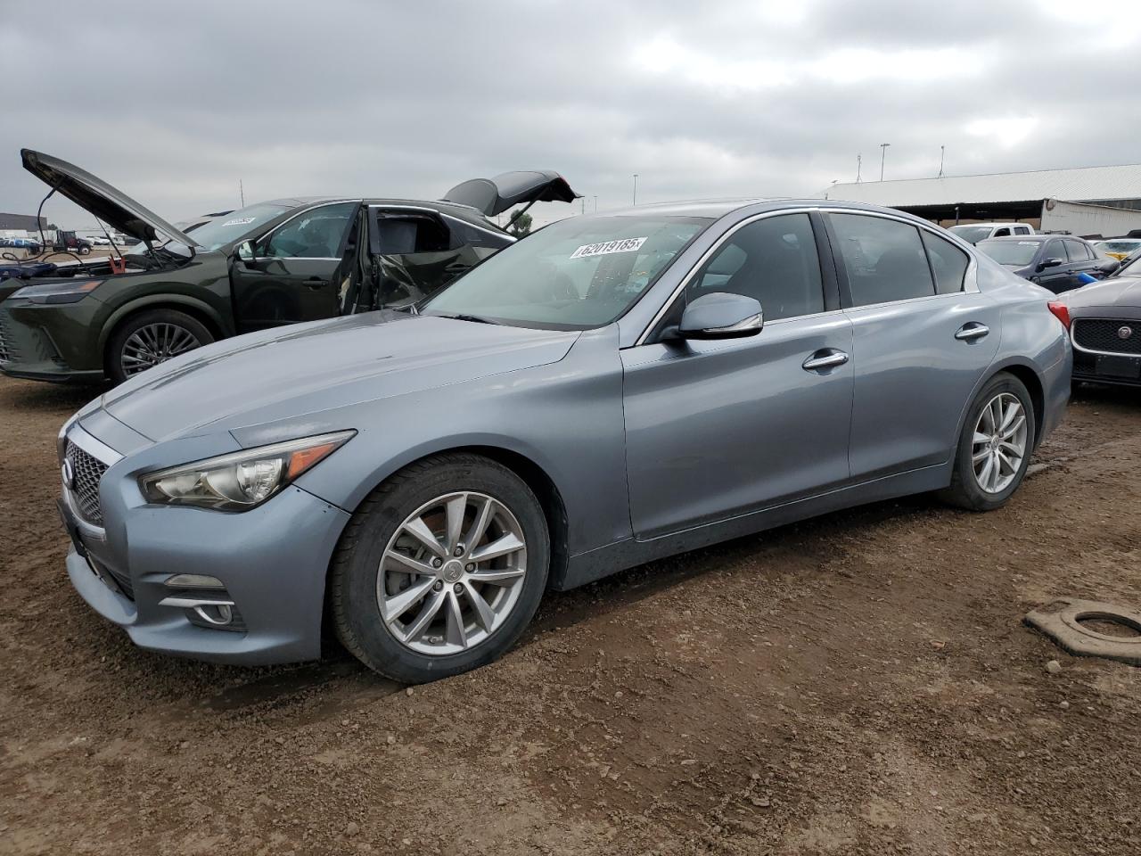 INFINITI Q50 BASE