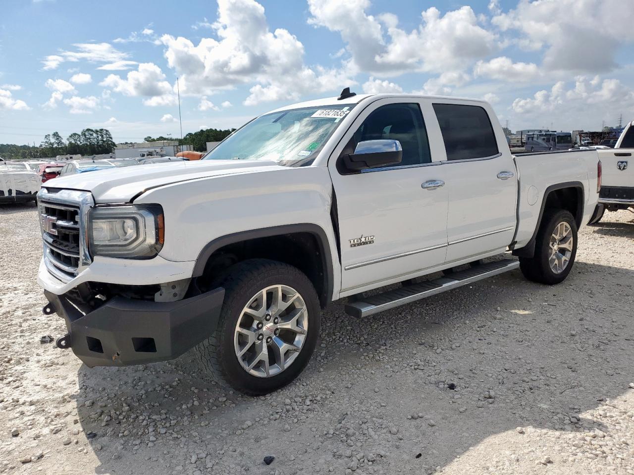 GMC SIERRA C1500 SLT