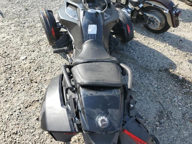 2019 CAN-AM SPYDER ROA 2BXREDD25KV001379