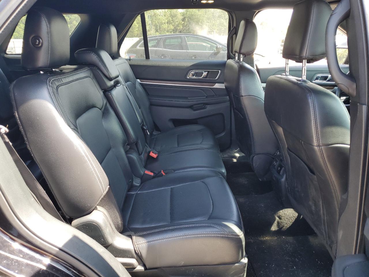 FORD EXPLORER LIMITED