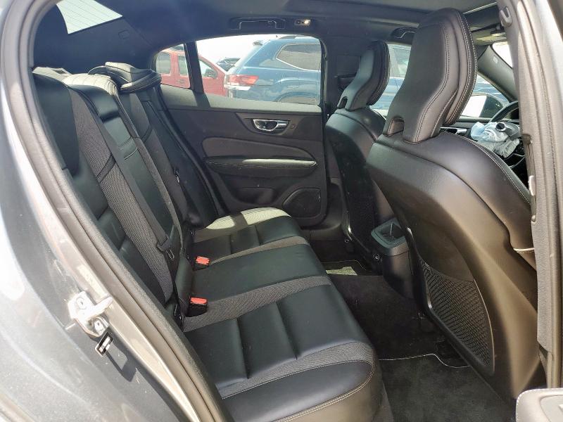 2019 VOLVO S60 T5 R-D 7JR102FM0KG003955