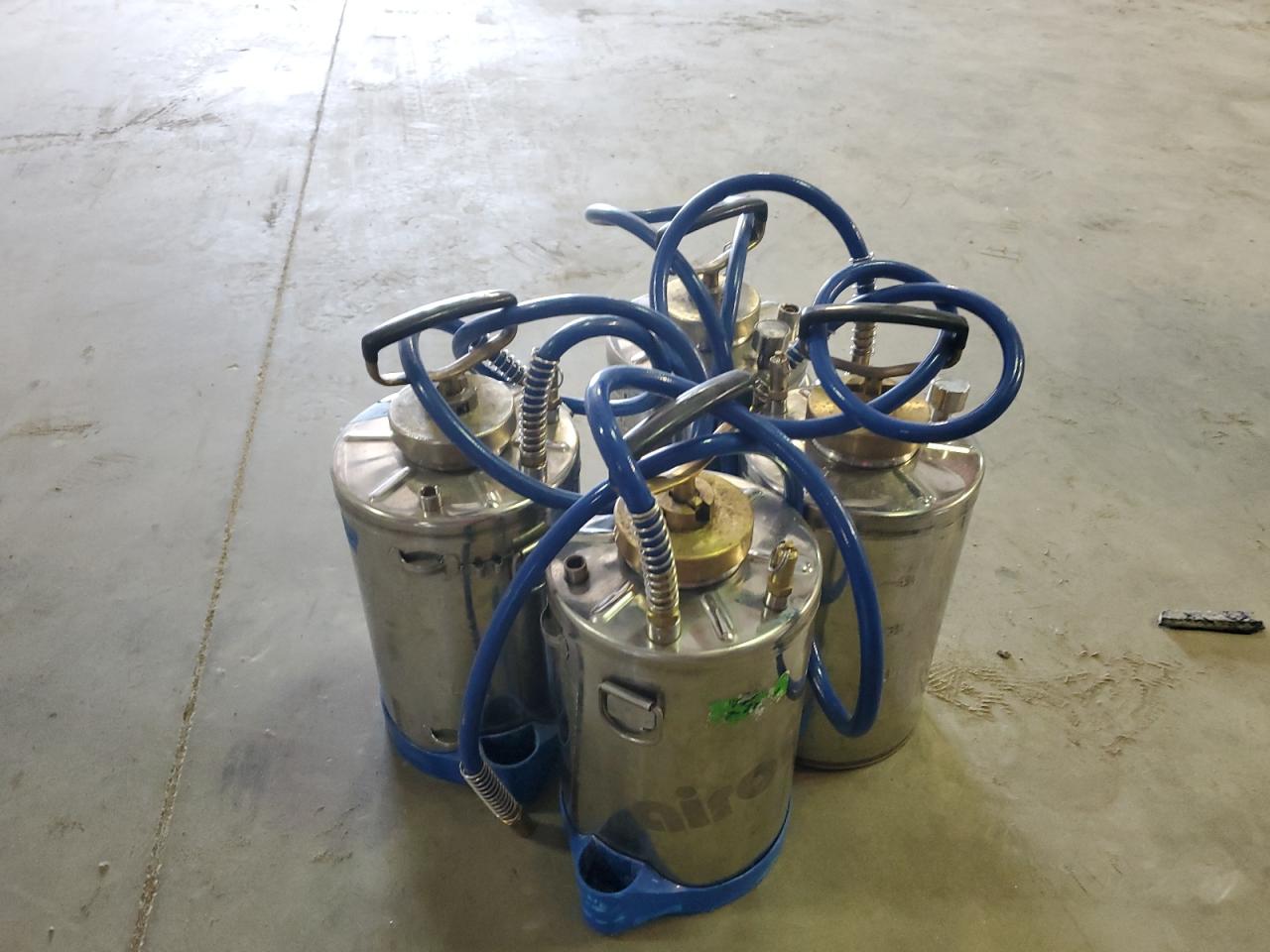 Lot #3182056105 2023 SPY PEST PUMP