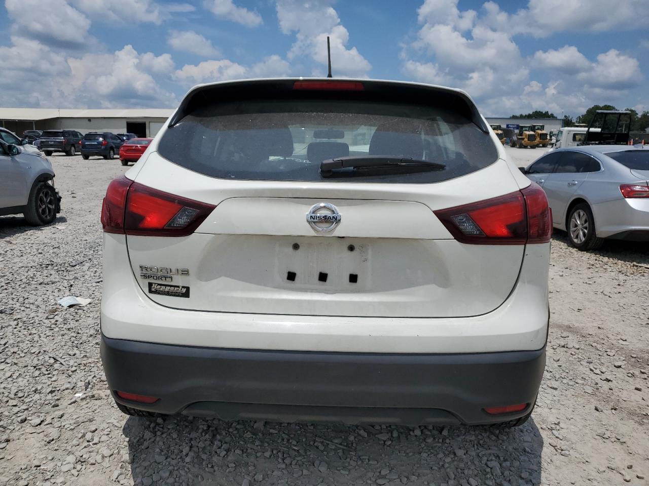 NISSAN ROGUE SPORT S